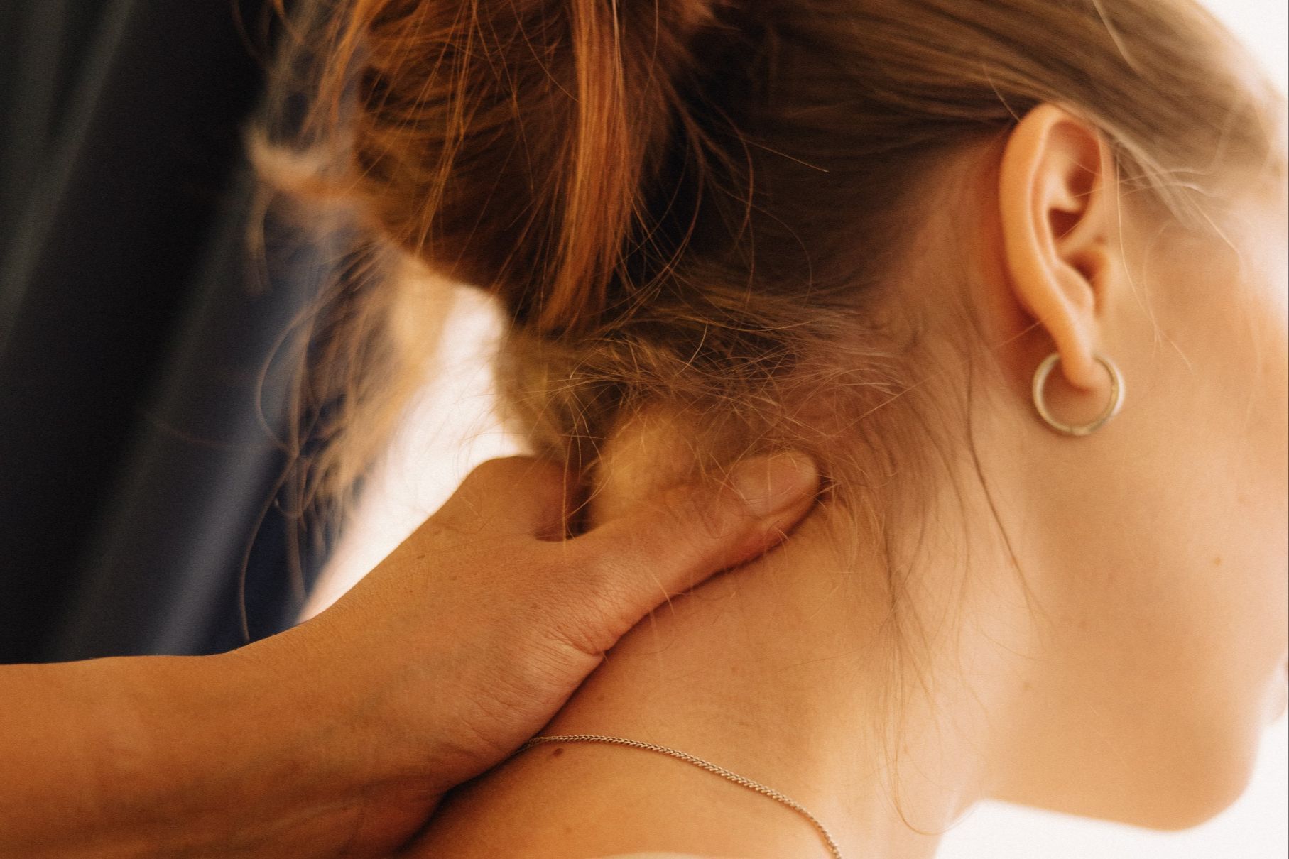 Masaż pleców, karku i ramion